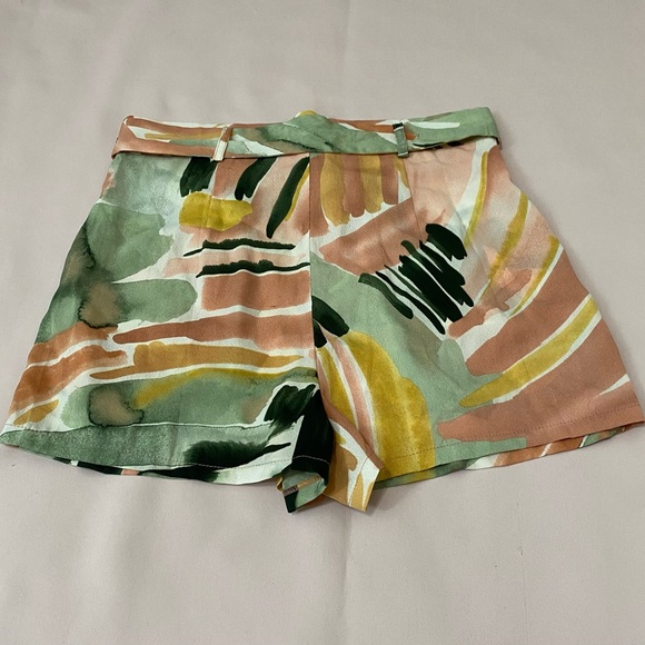 Pink Green and Yellow Abstract Brushstrokes Top and Shorts Set, L - Picture 6 of 7